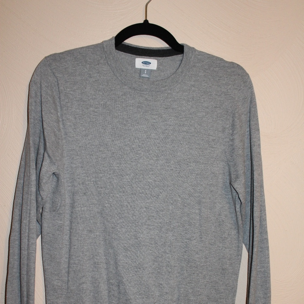 Old Navy Grey Sweater